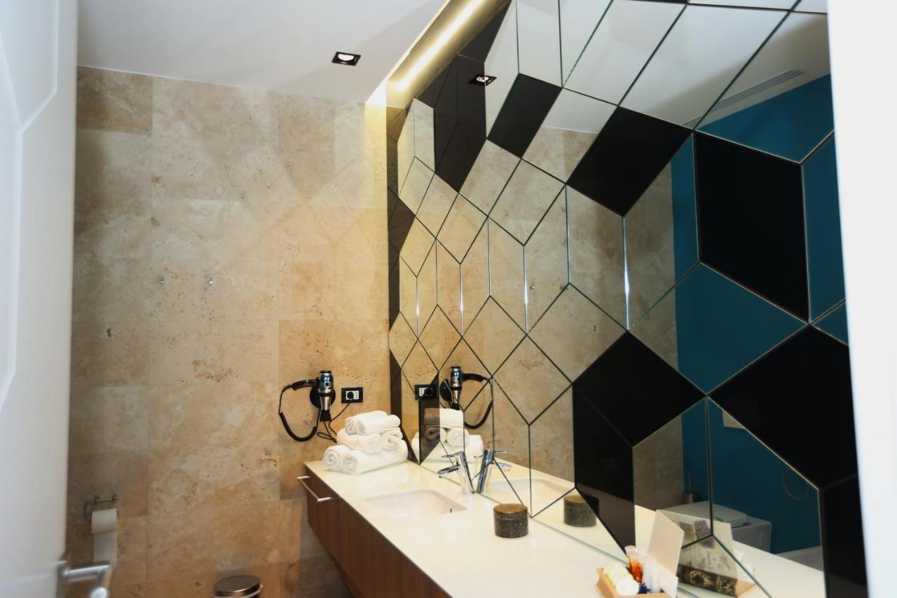 Valentino Rooms Focşani Exterior foto